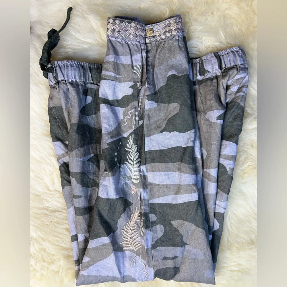 Johnny Was Sidra Linen Camo Green Embroidered Joggers, Size Small, NWT - Picture 4 of 11